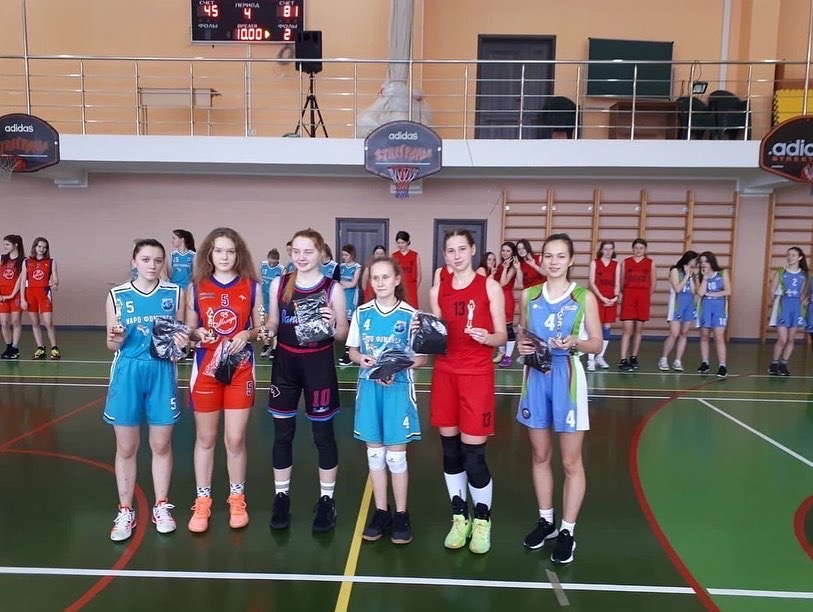 В Селятино состоялся последний тур открытого Первенства Наро-Фоминского городского округа по баскетболу среди команд юниорок 