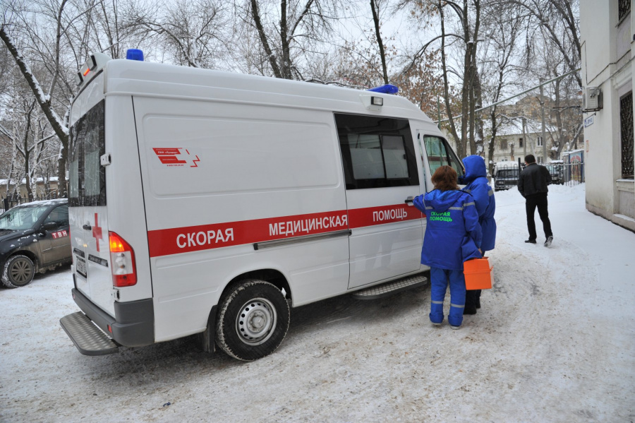 Человек застрял в трубе