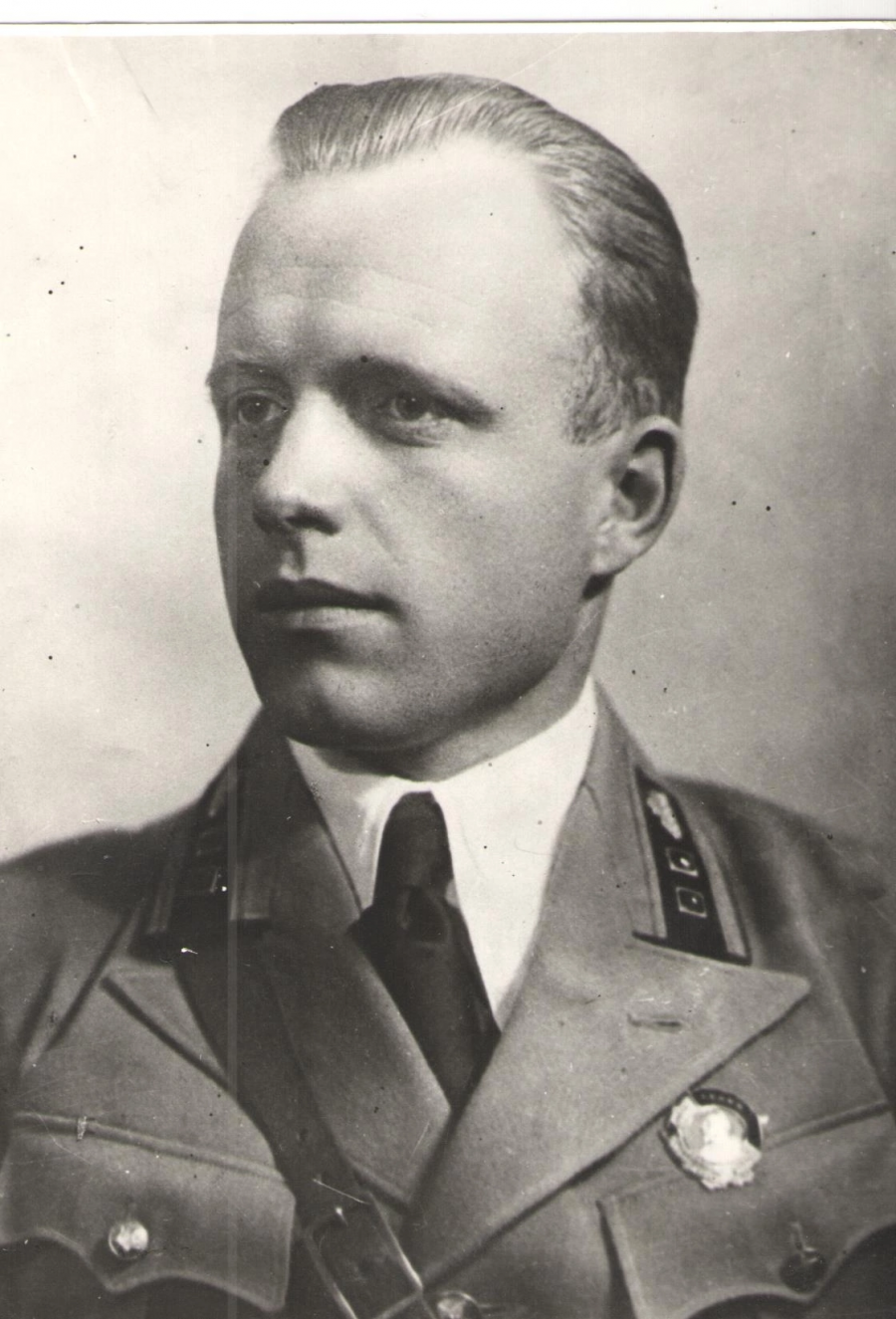 Погодин Дмитрий Дмитриевич (1907-1943) 
