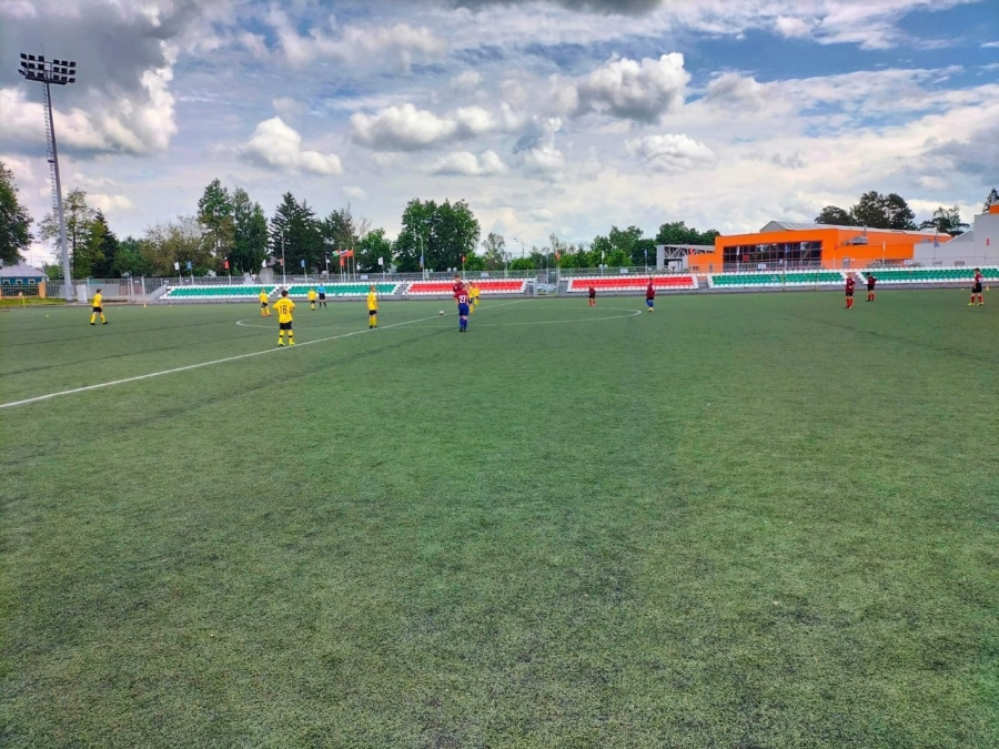 На стадионе МАУС КСК «Нара» прошли матчи Первенства МО по футболу