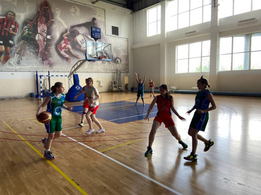 В Апрелевке прошел мини-турнир по баскетболу 3х3 и эстафета с элементами баскетбола для новичков
